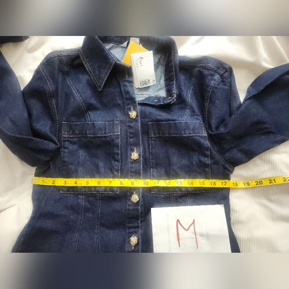 H&M defined-Waist Denim Shirt Gold Buttons- Dark Denim Blue BNWT - Picture 5 of 16